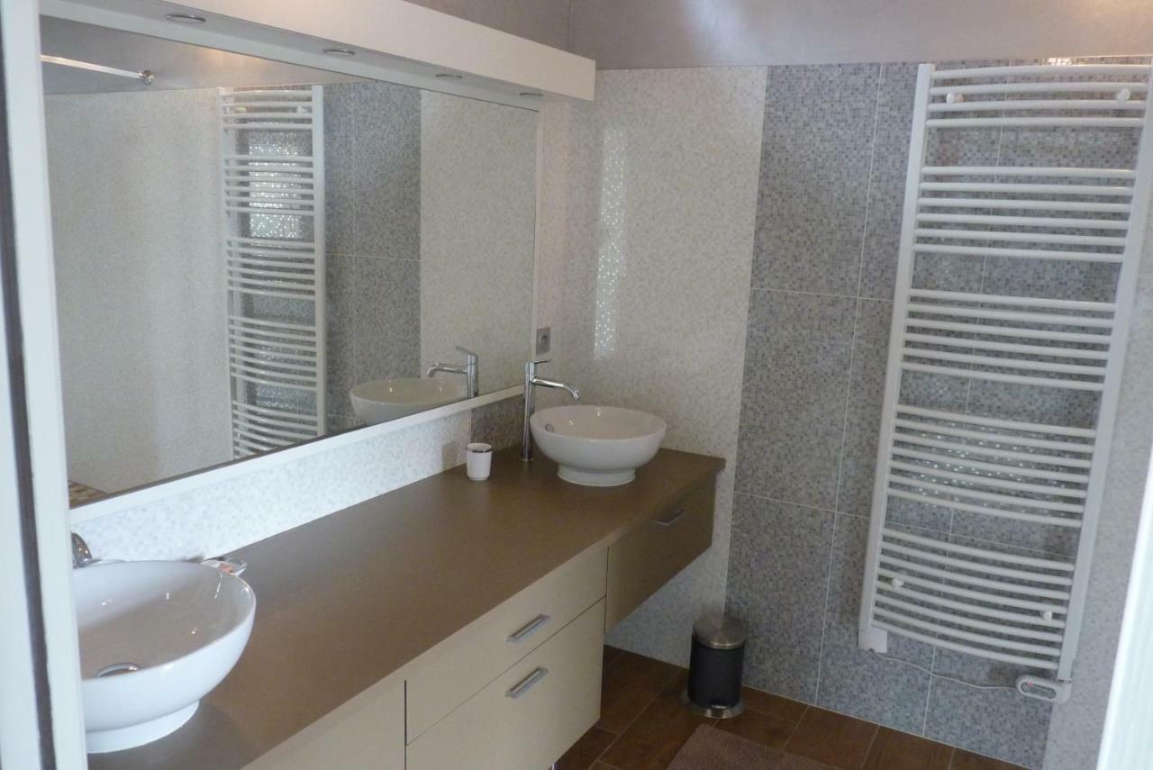 Jolie Maison De Campagne En Pierre De Tuffeau Longué Εξωτερικό φωτογραφία